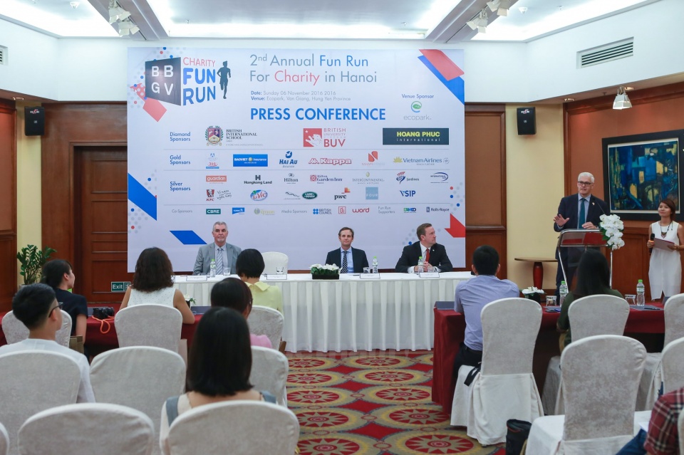 Đại sứ Anh sẽ tham gia chạy từ thiện Fun Run 2016 dai su anh se tham gia chay tu thien fun run 2016