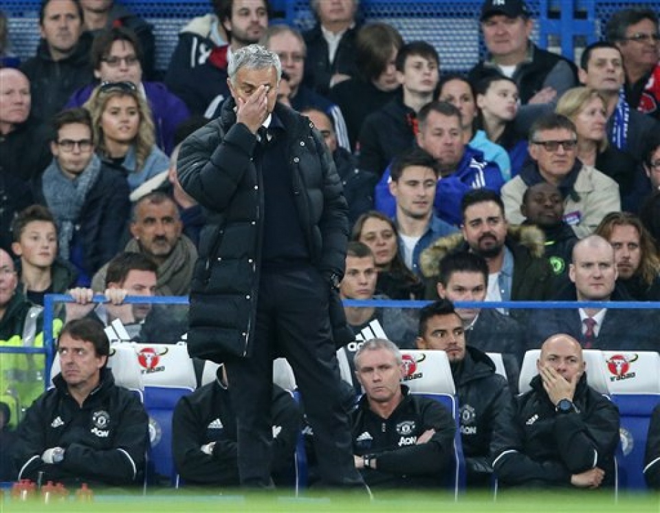 mourinho gui loi xin loi cdv man united