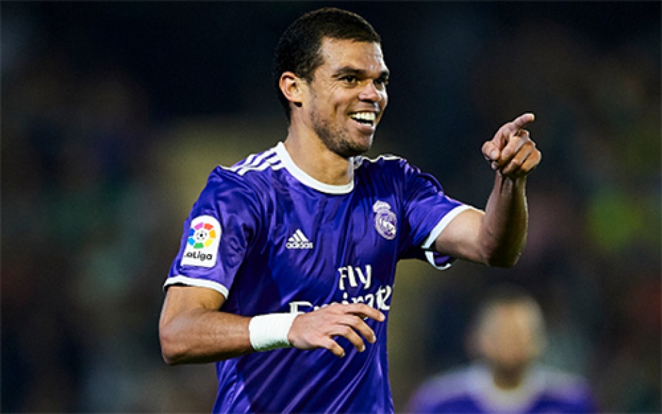 ban tin sang 111 real madrid nhan hung tin tu pepe