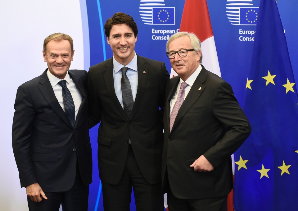 CETA thoát hiểm vào phút chót ceta thoat hiem vao phut chot