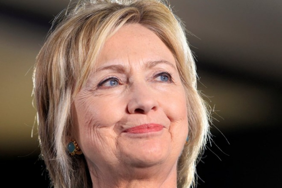 ba hillary clinton nhan duoc su ung ho ap dao tu truyen thong