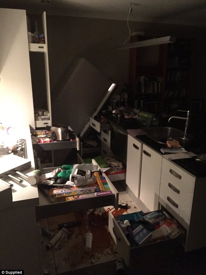 khung canh dang so o new zealand sau tran dong dat manh 78 do richter