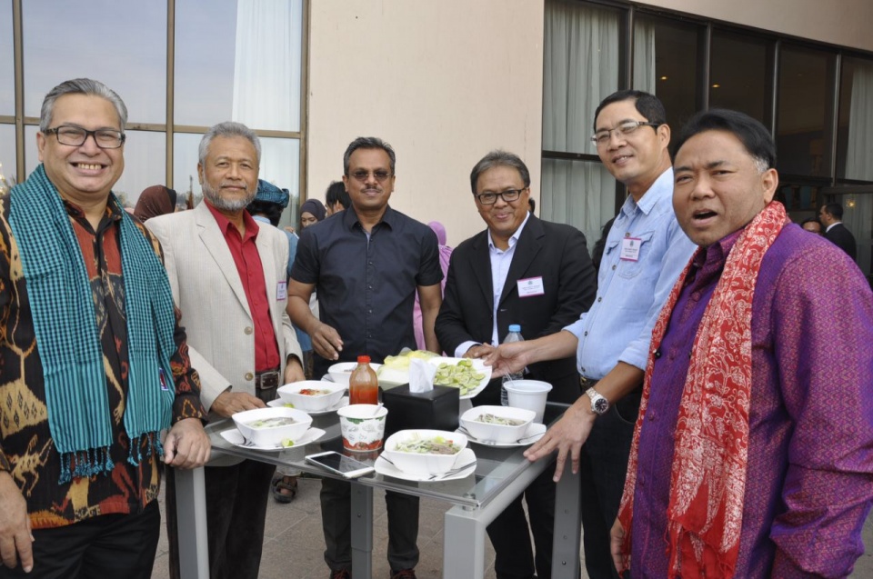 viet nam tham du hoi cho tu thien bazaar 2016 tai ai cap