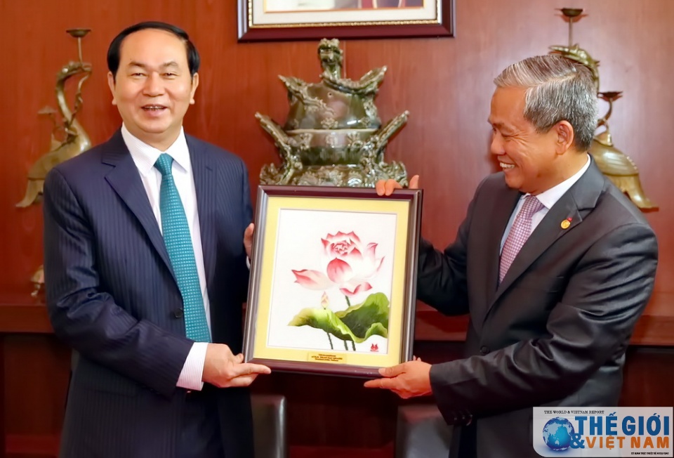 Chủ tịch nước Trần Đại Quang thăm Đại sứ quán Việt Nam tại Italy chu tich nuoc tran dai quang tham dai su quan viet nam tai italy