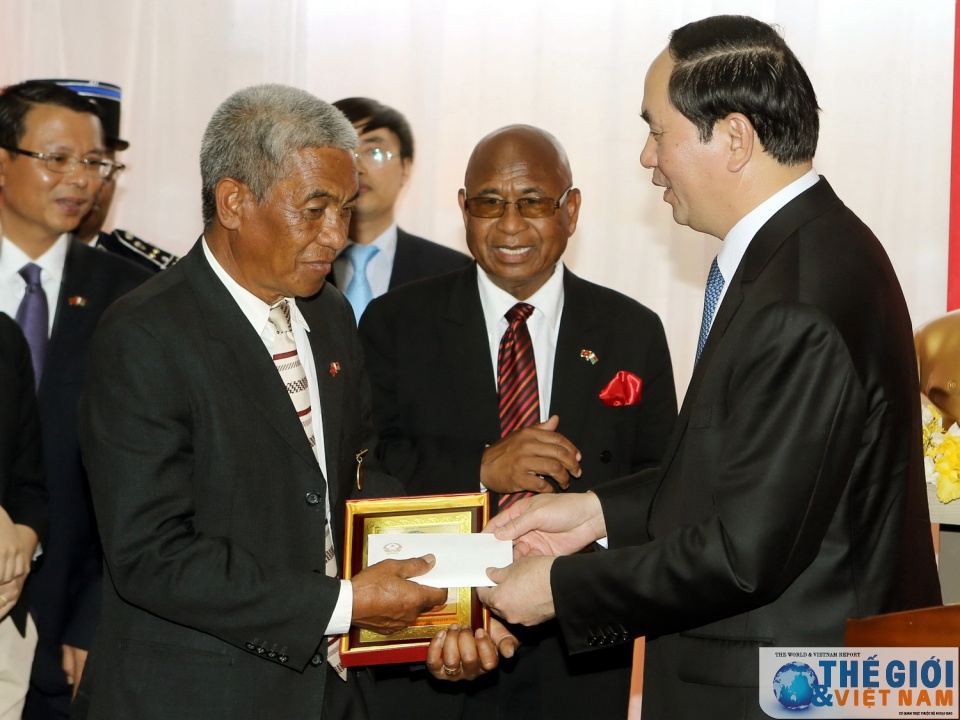 cuoc gap dac biet cua chu tich nuoc voi cong dong nguoi madagascar goc viet