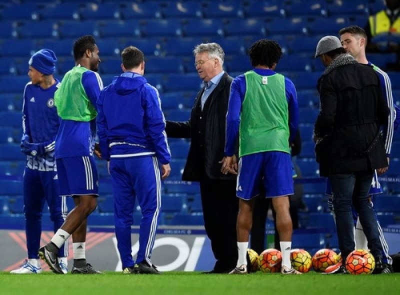 Chelsea đổi vận nhờ bàn tay “phù thủy”? chelsea doi van nho ban tay phu thuy