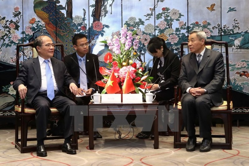 Chủ tịch Quốc hội tiếp Chủ tịch Nhân đại tỉnh Quảng Đông chu tich quoc hoi tiep chu tich nhan dai tinh quang dong