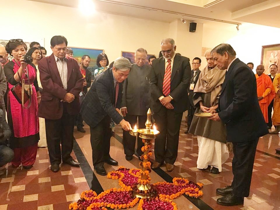 viet nam an do cau chuyen ve nhung con so