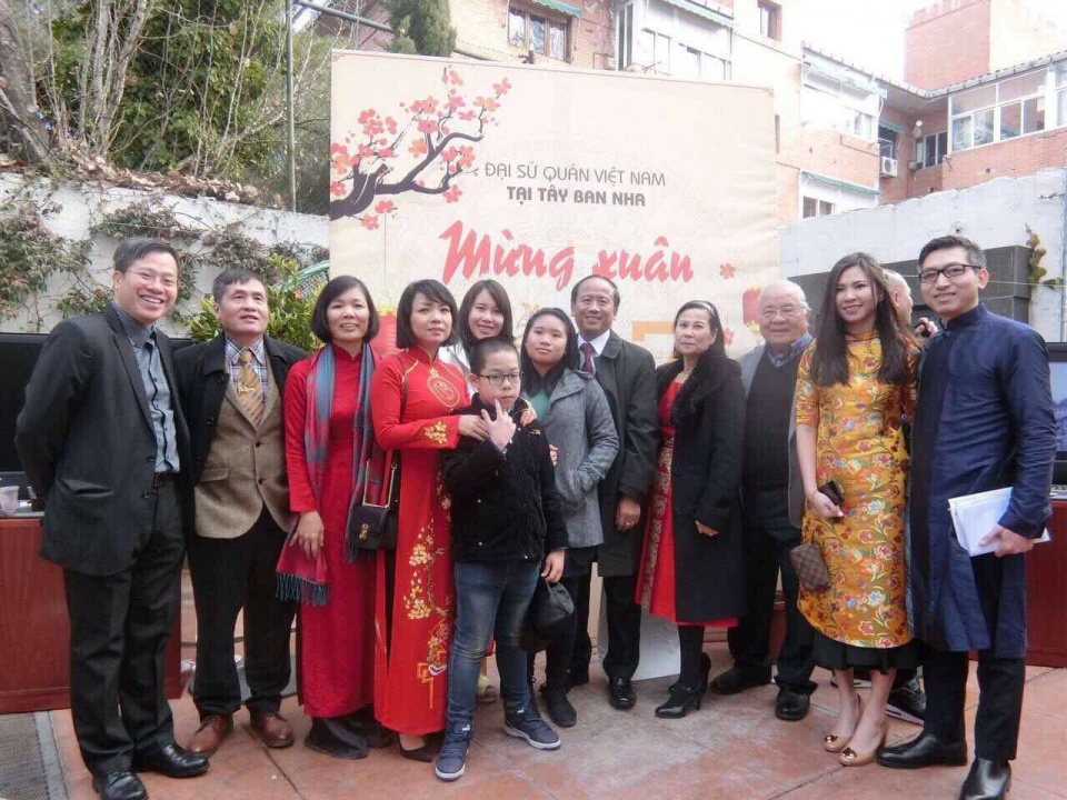 tet cong dong viet am ap tai tay ban nha