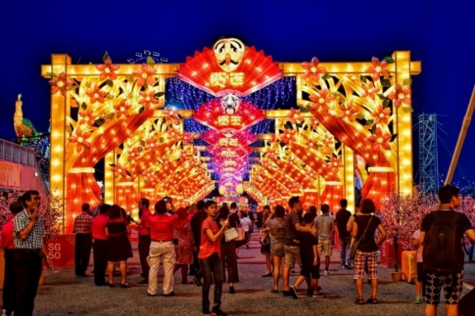 nguoi singapore don tet nguyen dan