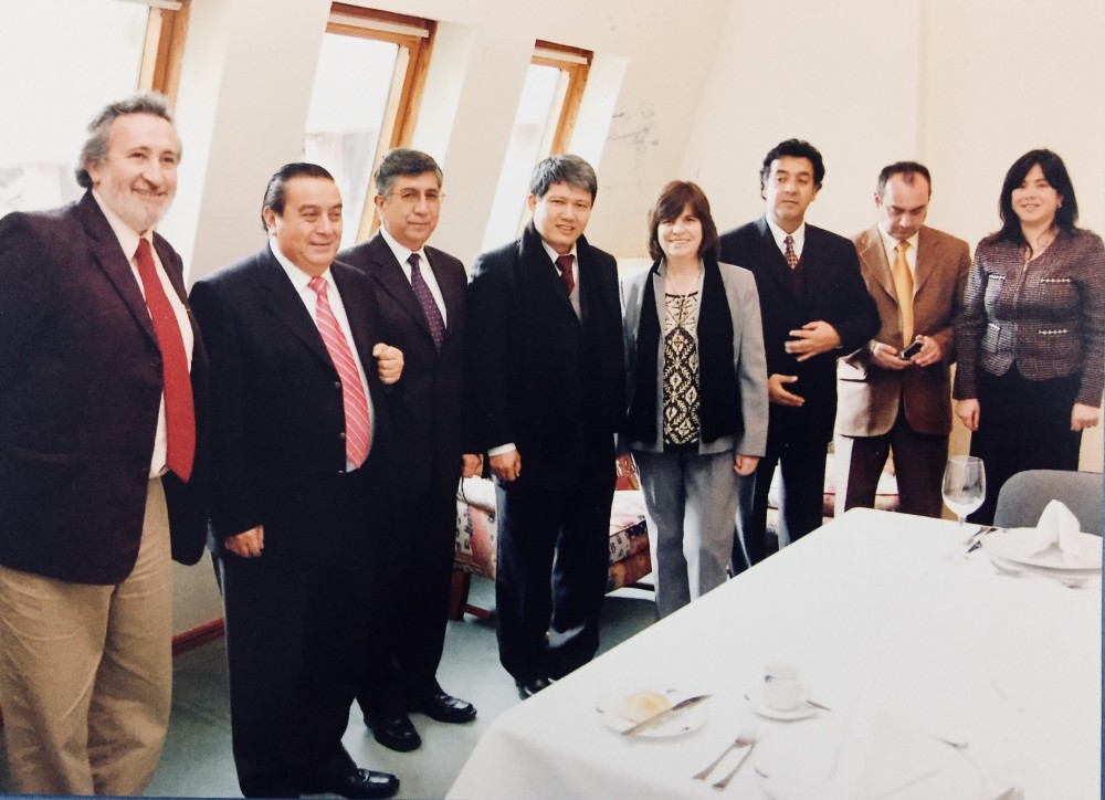 ĐẠI SỨ KỂ CHUYỆN. Ngoại giao là nghề quảng bá