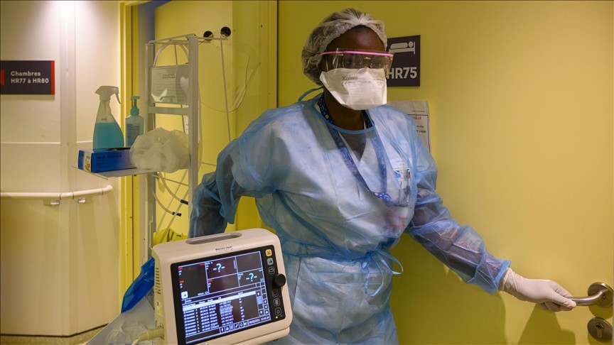 Châu Phi đương đầu với biến thể mới của virus SARS-CoV-2, Pháp tái phong tỏa một phần lãnh thổ từ 19/3