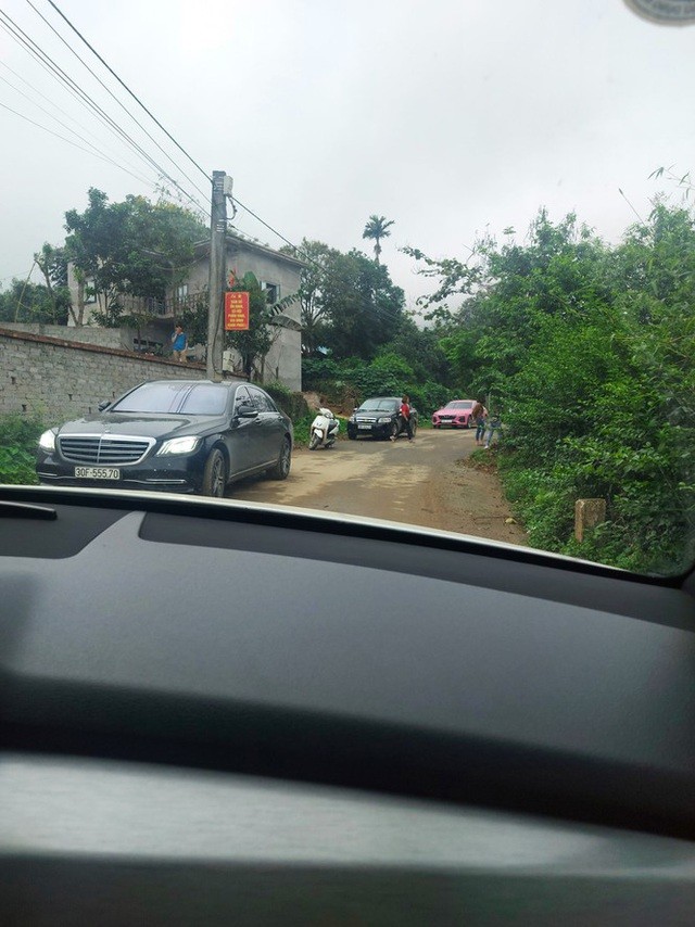 Các nhà đầu tư đổ về các địa phương ven Hà Nội tìm mua bất động sản. (Nguồn: Dân trí)