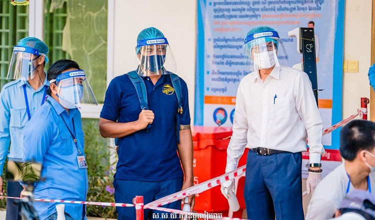 Số người mắc Covid-19 tại Campuchia tăng mạnh trong những ngày qua. (Nguồn: Khmer Times)