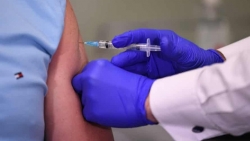 Australia: 'Bài toán' mở cửa biên giới và câu chuyện 'ngại' tiêm vaccine Covid-19