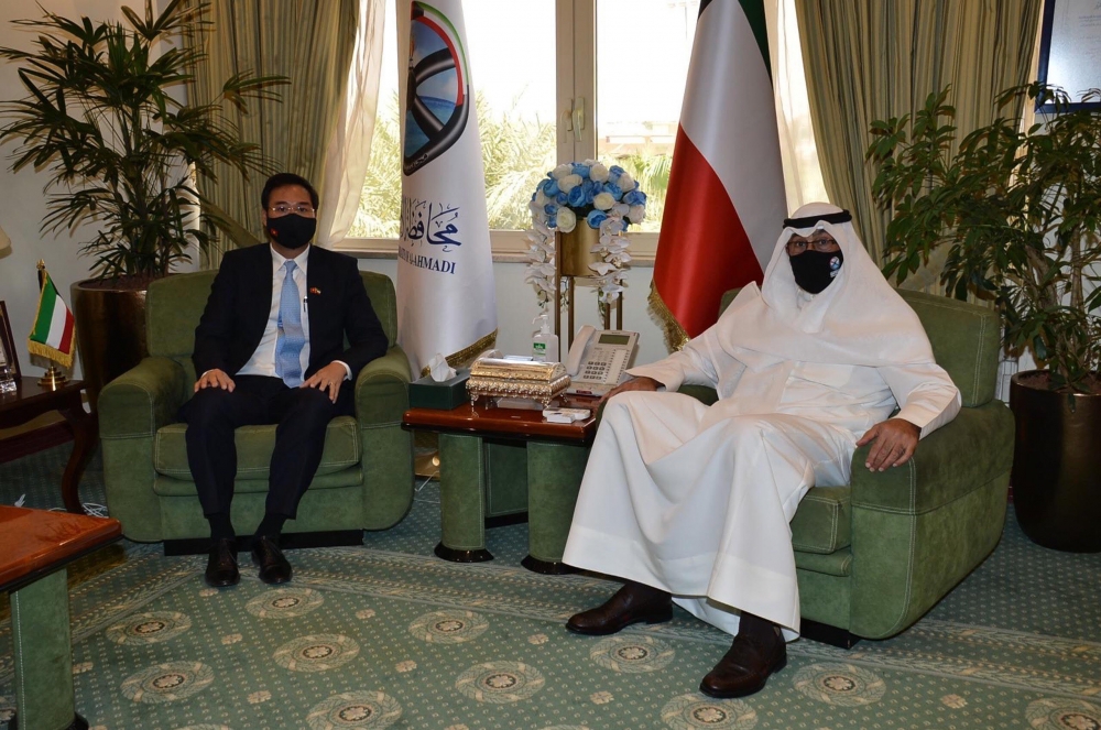 Đại sứ Ngô Toàn Thắng chào xã giao Thống đốc tỉnh Al-Ahmadi, Kuwait