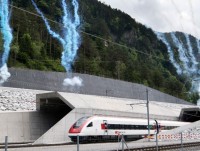 khoi cong duong sat xuyen nui alpes noi phap italy