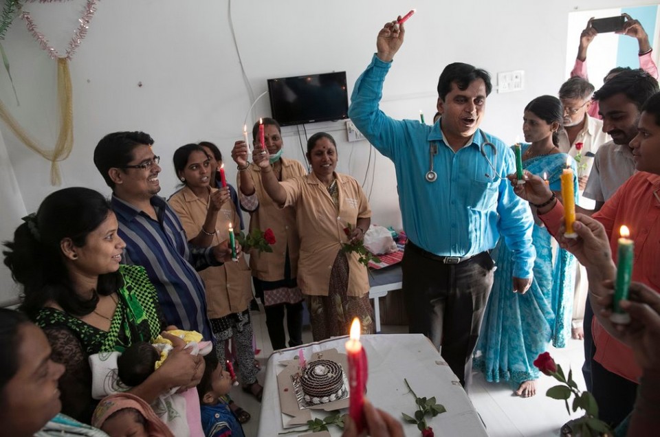 bac si nguoi an tim cach thay doi dinh kien ve nu gioi