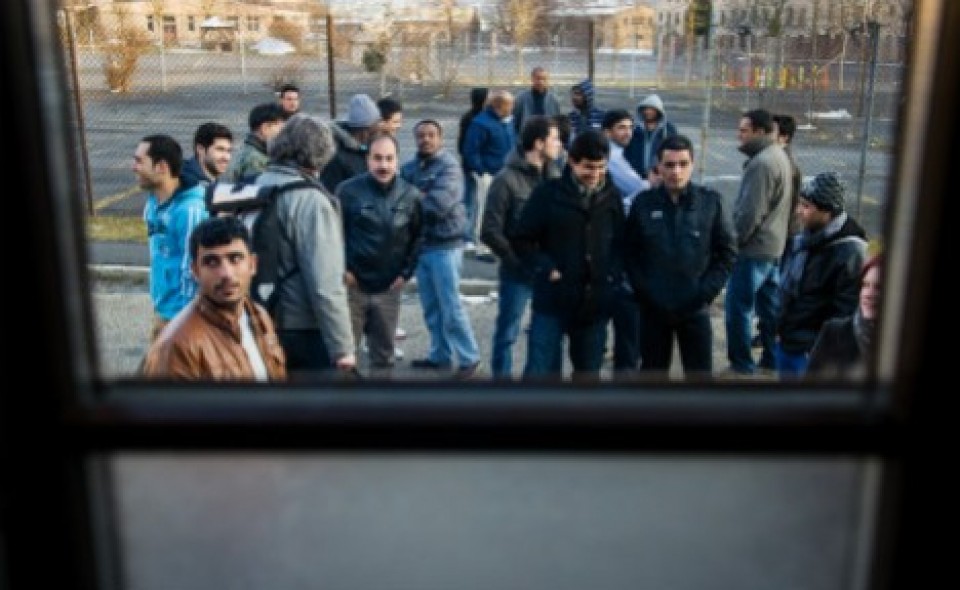 hang chuc ngan nguoi ti nan tim duoc viec lam o duc