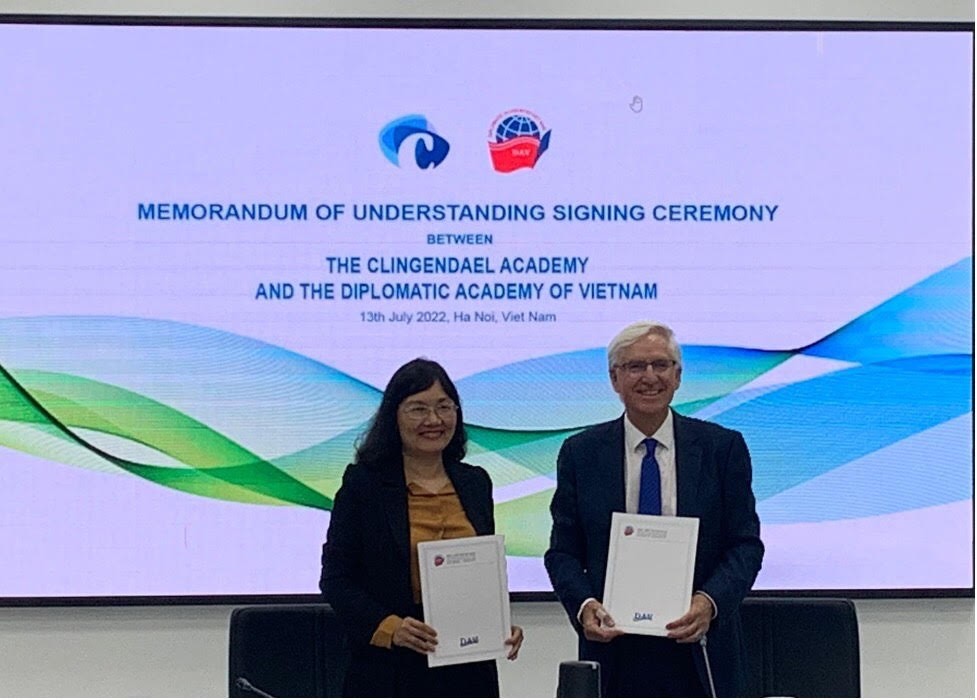 Học viện Ngoại giao và Học viện Clingendael hợp tác đào tạo chuyên gia luật biển quốc tế Học viện Ngoại giao và Học viện Clingendael hợp tác đào tạo chuyên gia luật biển quốc tế