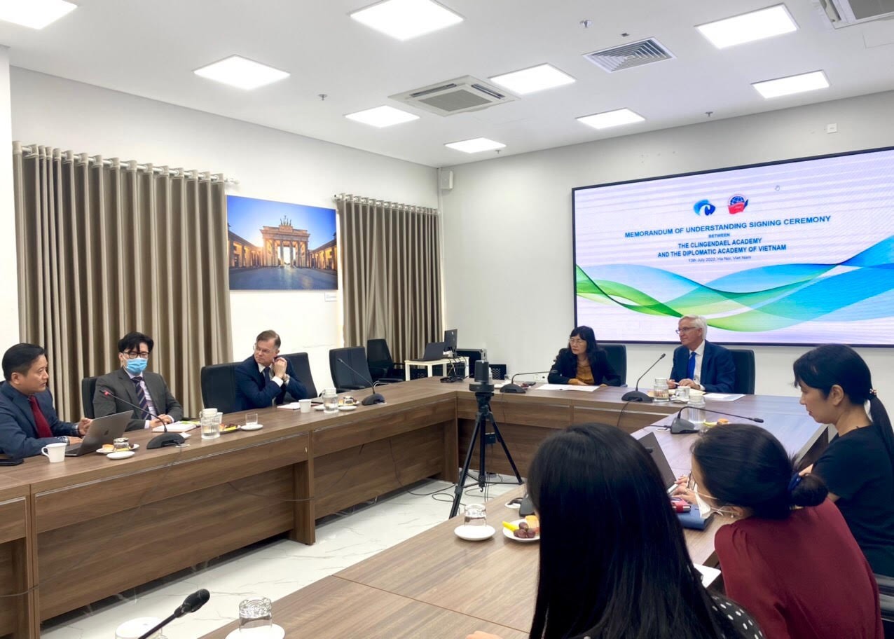 Học viện Ngoại giao và Học viện Clingendael hợp tác đào tạo chuyên gia luật biển quốc tế Học viện Ngoại giao và Học viện Clingendael hợp tác đào tạo chuyên gia luật biển quốc tế