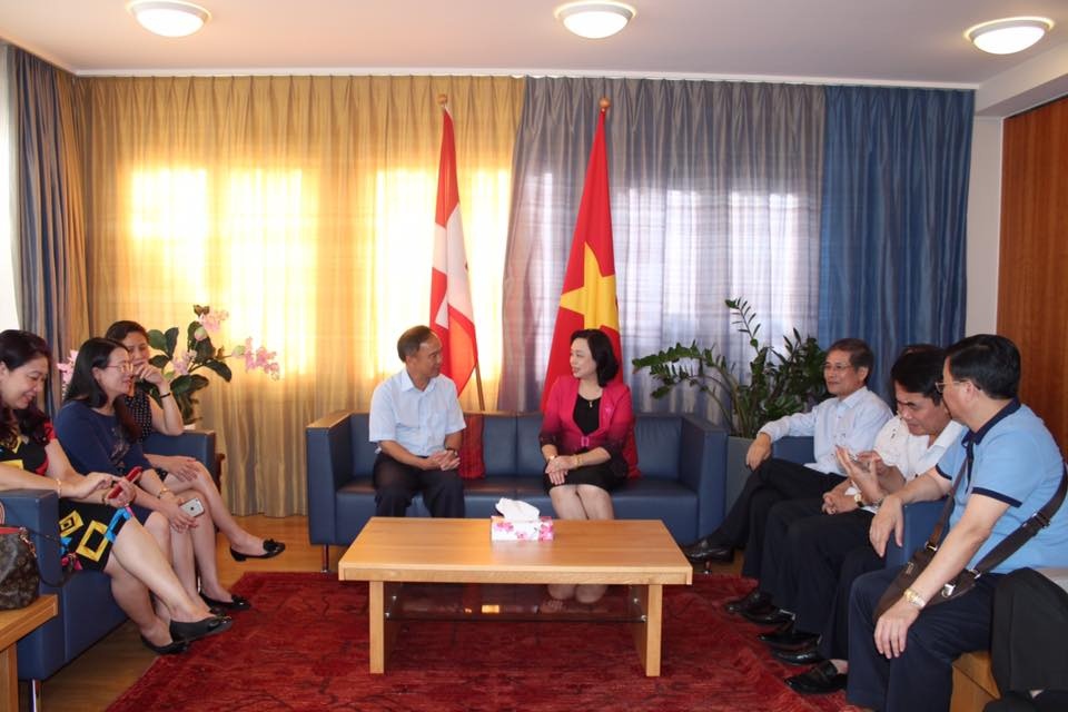 quan he viet nam thuy sy co nhieu buoc chuyen lon