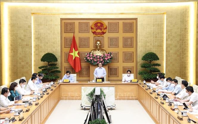 Thủ tướng cùng các doanh nghiệp tháo gỡ khó khăn trong bối cảnh dịch Covid-19