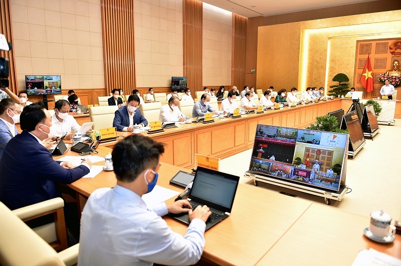 Thủ tướng cùng các doanh nghiệp tháo gỡ khó khăn trong bối cảnh dịch Covid-19