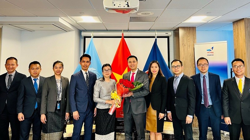 Phái đoàn Lào tại Liên hợp quốc chúc mừng Quốc khánh Việt Nam Phái đoàn Lào tại Liên hợp quốc chúc mừng Quốc khánh Việt Nam