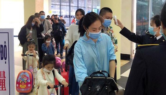 covid 19 o viet nam chieu 2910 them 4 nguoi nhap canh tu phap