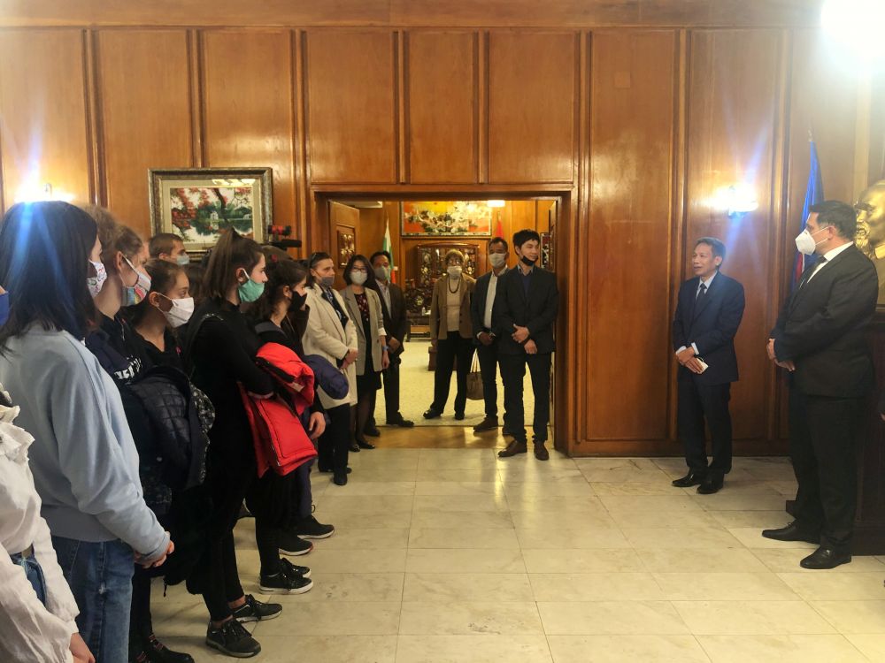 Đại sứ quán Việt Nam tại Bulgaria tổ chức thi vẽ tranh và sáng tạo nghệ thuật