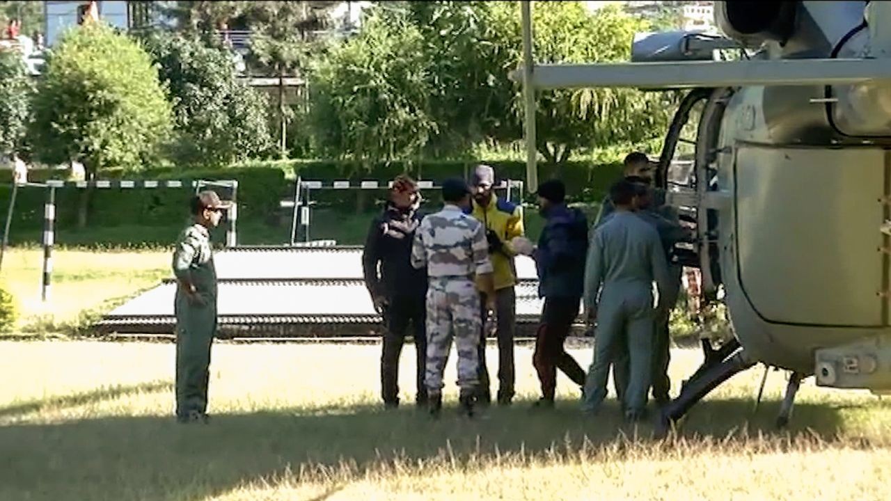 Công tác cứu hộ các nạn nhân của vụ tuyết lở đang được triển khai tích cực. (Nguồn: CNN)