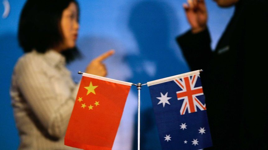 Trung Quốc - Australia: Găng tay nhung và nắm đấm quyền lực