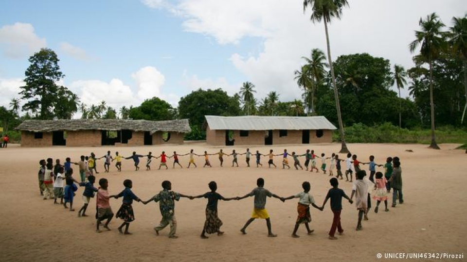 unicef 70 nam dong hanh cung tre em toan the gioi