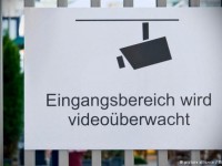 nguoi nhap cu vao duc giam manh