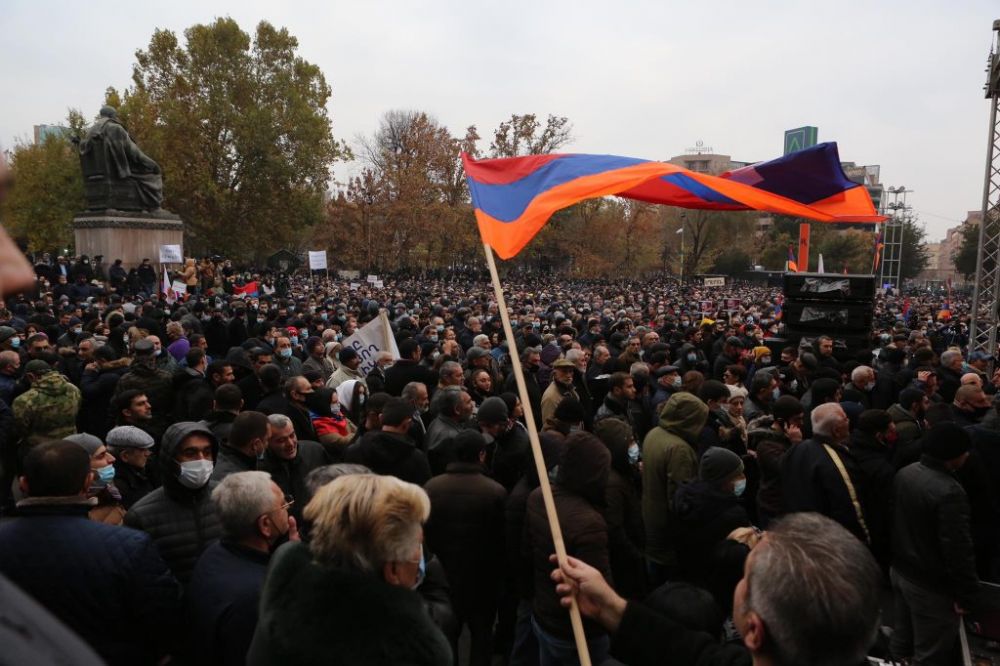 Phe đối lập Armenia tổ chức biểu tình, phản đối điểm bất lợi của thỏa thuận hòa bình Nagorno-Karabakh