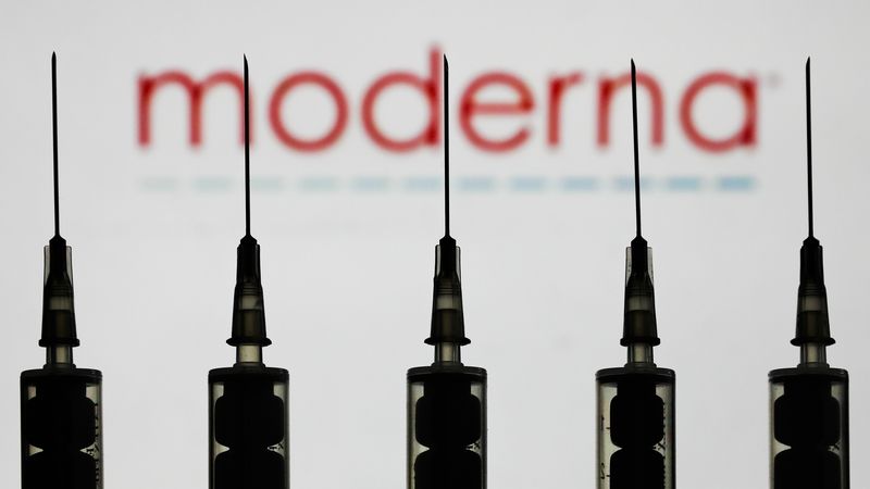 Tổng thống Mỹ thông báo vaccine ngừa Covid-19 của Moderna đã được phê duyệt