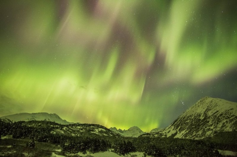 nhu ng da i lu a a nh sa ng tu bao mat troi