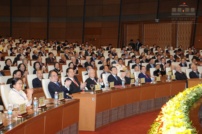 70 nam khong ngung lon manh