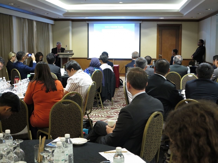 toa dam ve bien dong tai malaysia tam quan trong cua viec xay dung coc