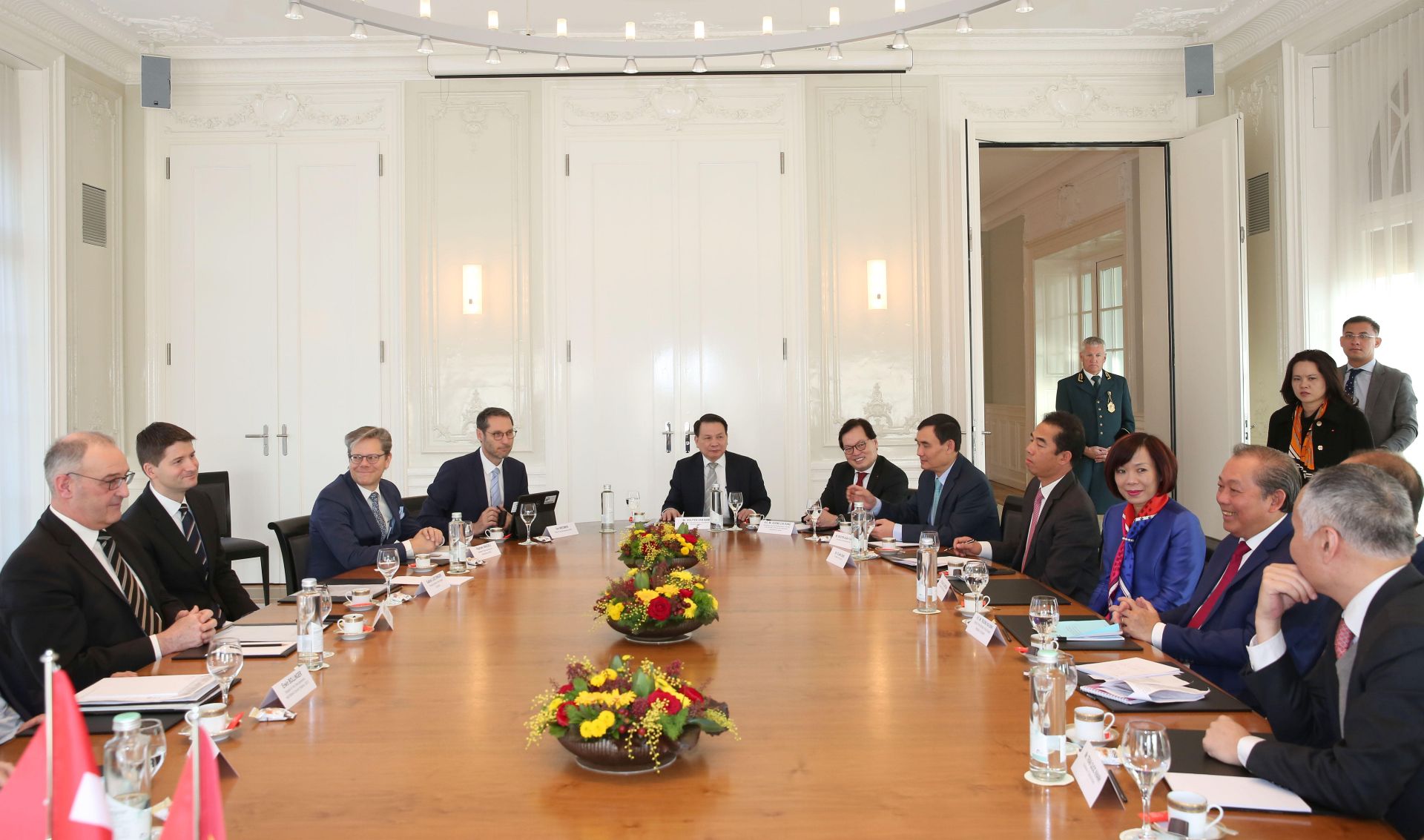 tao dieu kien cho cac doanh nghiep thuy sy va viet nam tang cuong ket noi