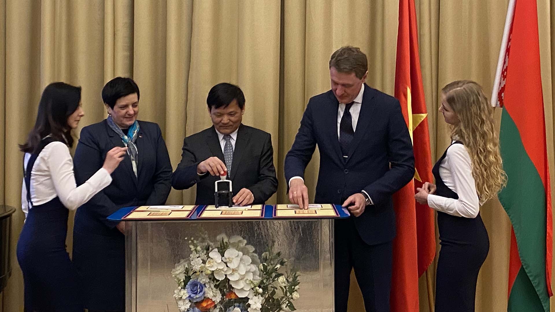 Nhiều hoạt động ý nghĩa kỷ niệm 30 năm thiết lập quan hệ ngoại giao Việt Nam-Belarus