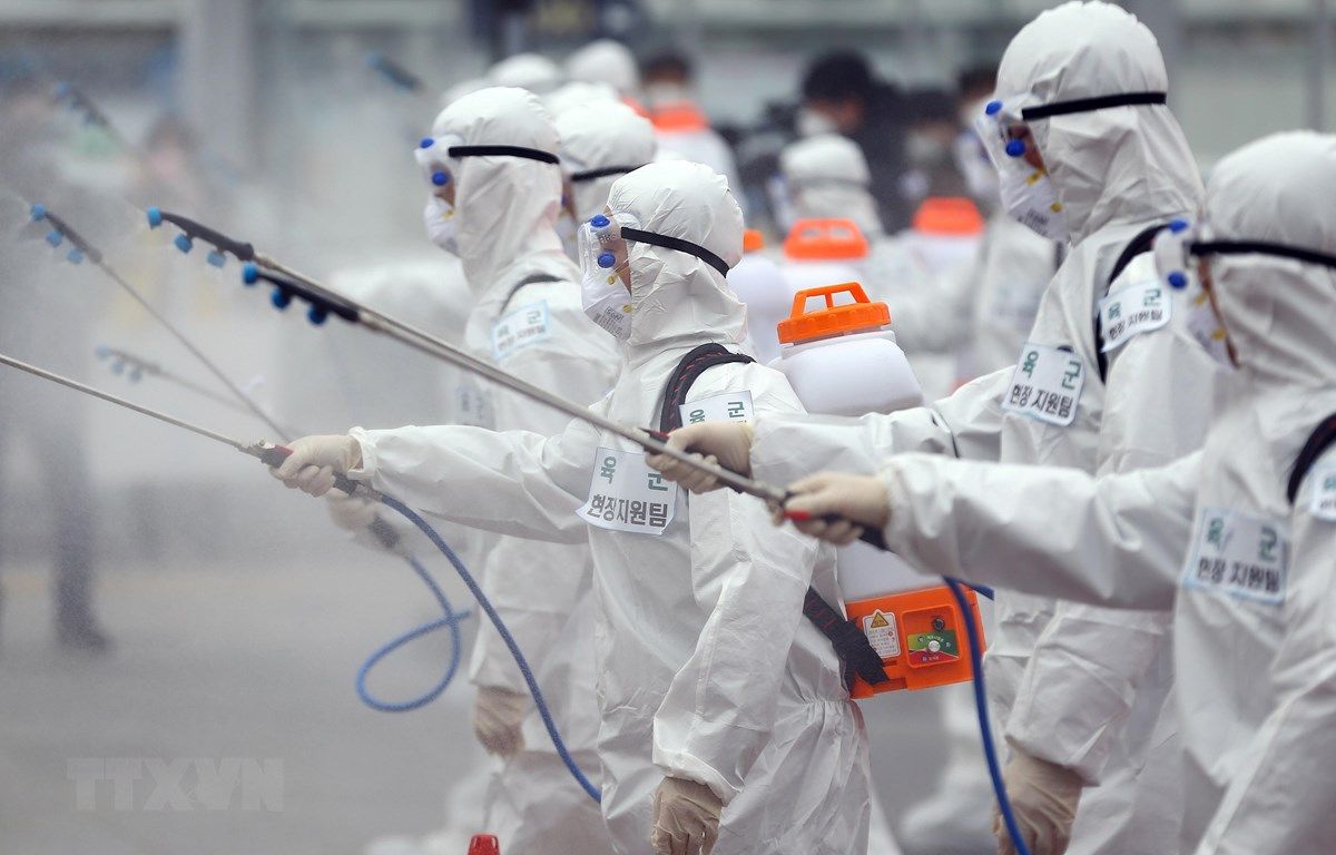 dsq viet nam tai han quoc theo doi tinh hinh va chu dong bao ho cong dan doi voi nguoi viet nhiem covid 19