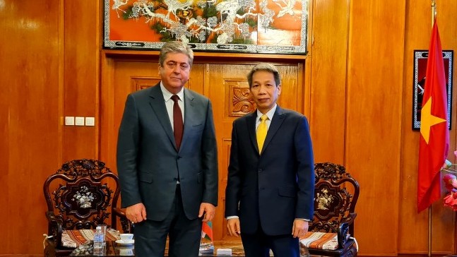 cuu tong thong bulgaria chuc mung dai hoi xiii cua dang cong san viet nam thanh cong