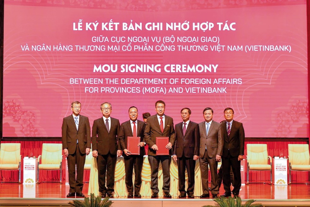 Lễ ký kết MOU giữa Cục Ngoại vụ và Vietinbank nhằm tăng cường công tác hỗ trợ địa phương. (Ảnh: Tuấn Anh)