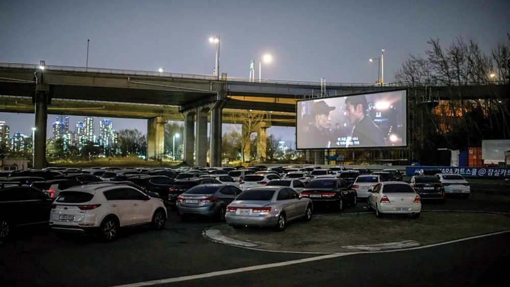 Rạp chiếu phim tại bãi đỗ xe tại Seoul, Hàn Quốc. (Nguồn: Getty Image)