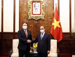 Đại sứ Hoa Kỳ: Hỗ trợ Việt Nam chống dịch là ‘điều nên làm’