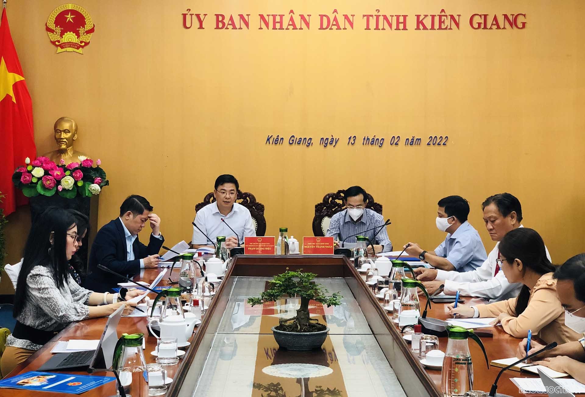 Thứ trưởng Ngoại giao Phạm Quang Hiệu, Chủ nhiệm Ủy ban Nhà nước về người Việt Nam ở nước ngoài làm việc tại tỉnh Kiên Giang.