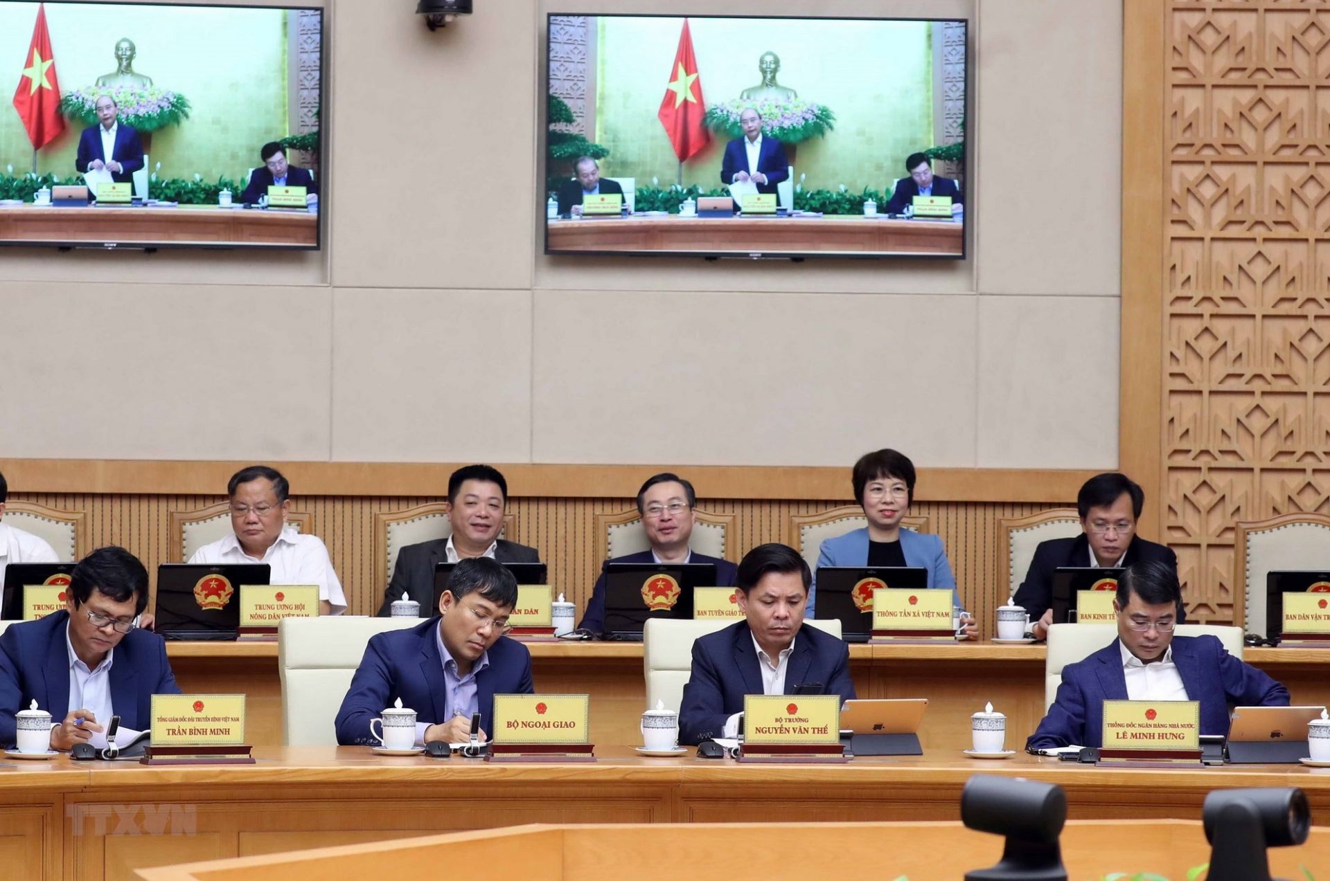 Trong khó khăn do dịch Covid-19, tình hình kinh tế-xã hội tháng Hai vẫn cơ bản giữ ổn định thu tuong trong kho khan tinh hinh kinh te xa hoi thang hai van co ban giu on dinh