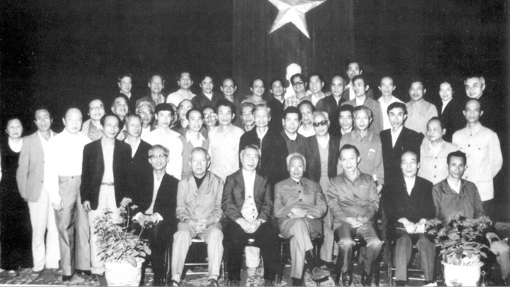 nguyen co thach nguoi tron duc ven tai